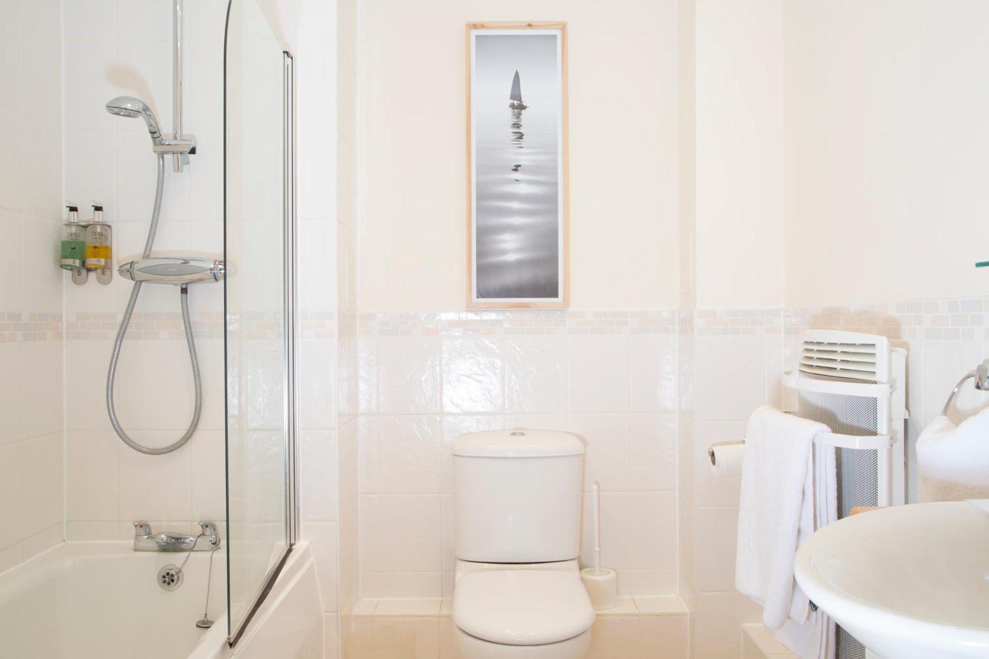 Oakdale Apartments Woking Extérieur photo